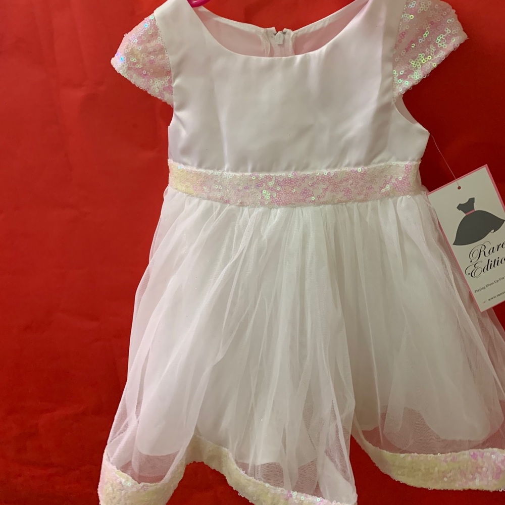 White dress with sequin design 2t Rare editions
